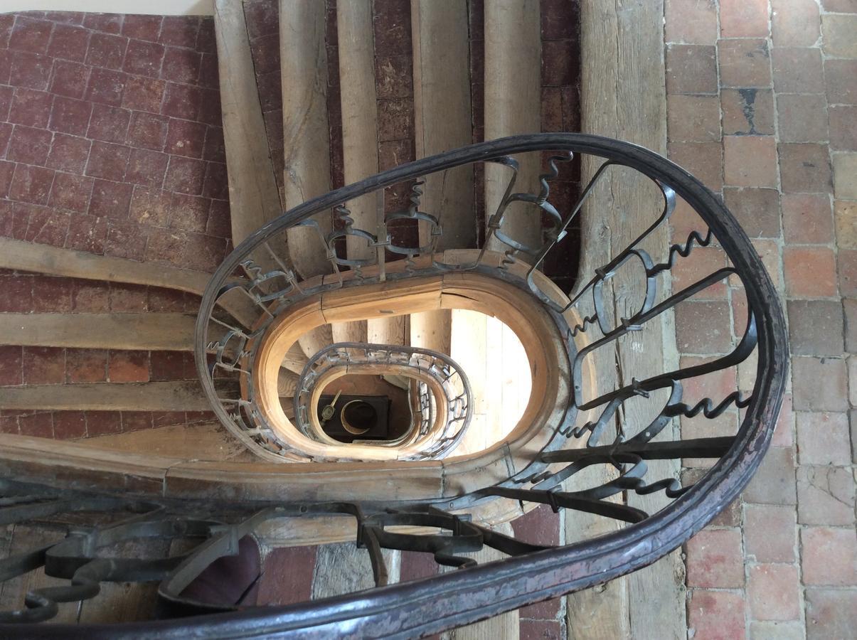 Hotel Des Tailles Мортан-о-Перш Екстериор снимка